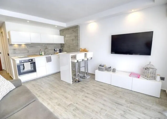 322 Playa Honda Ac And Terrace Apartmán